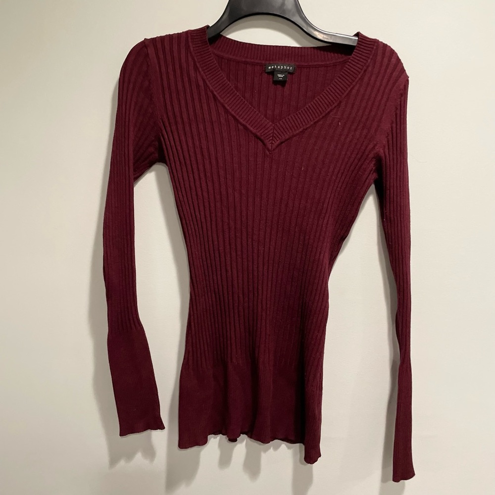 {Metaphor} Women's Size Large Maroon Red pullover sweater